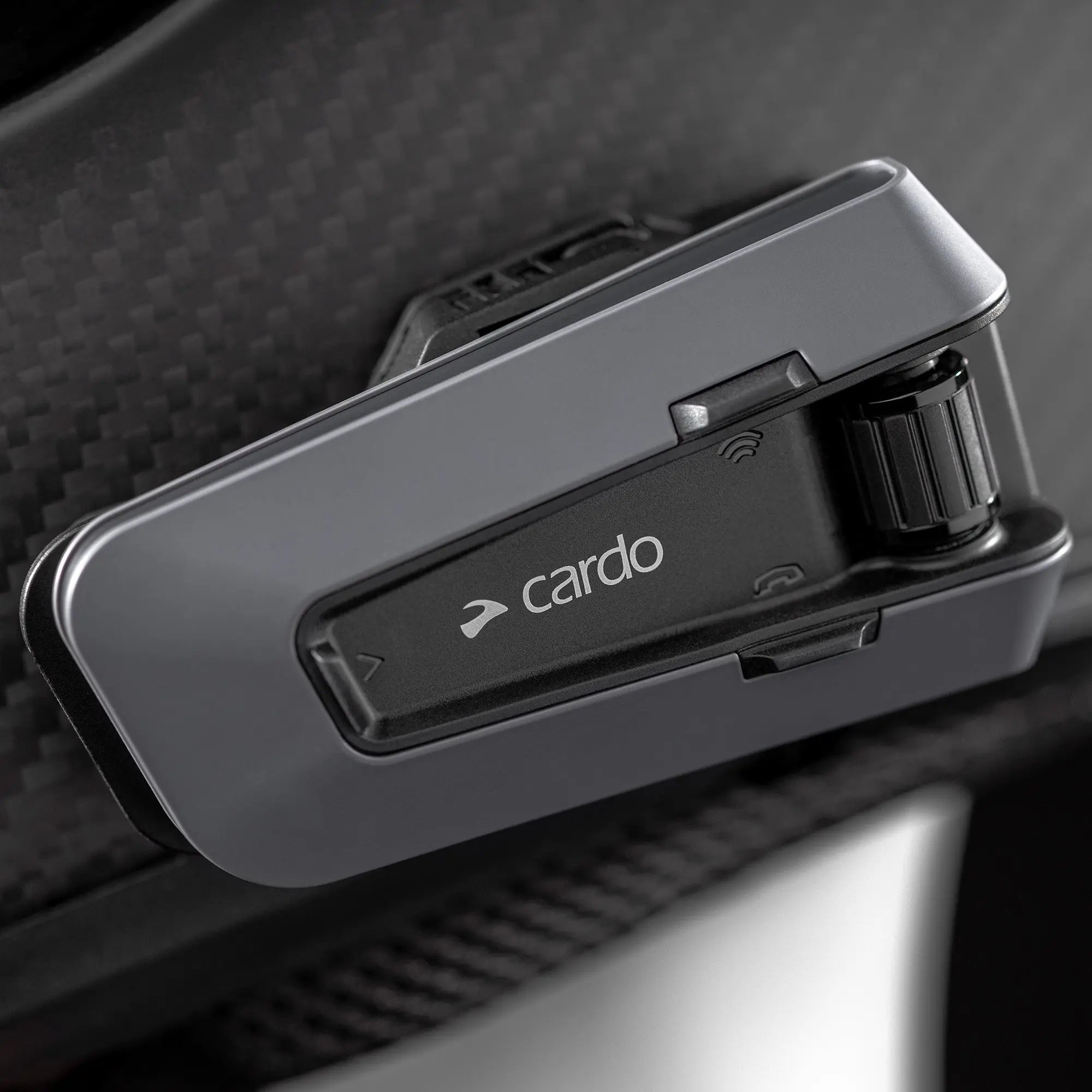 Cardo Packtalk Edge – Motorrad Mesh Intercom mit Air-Mount
