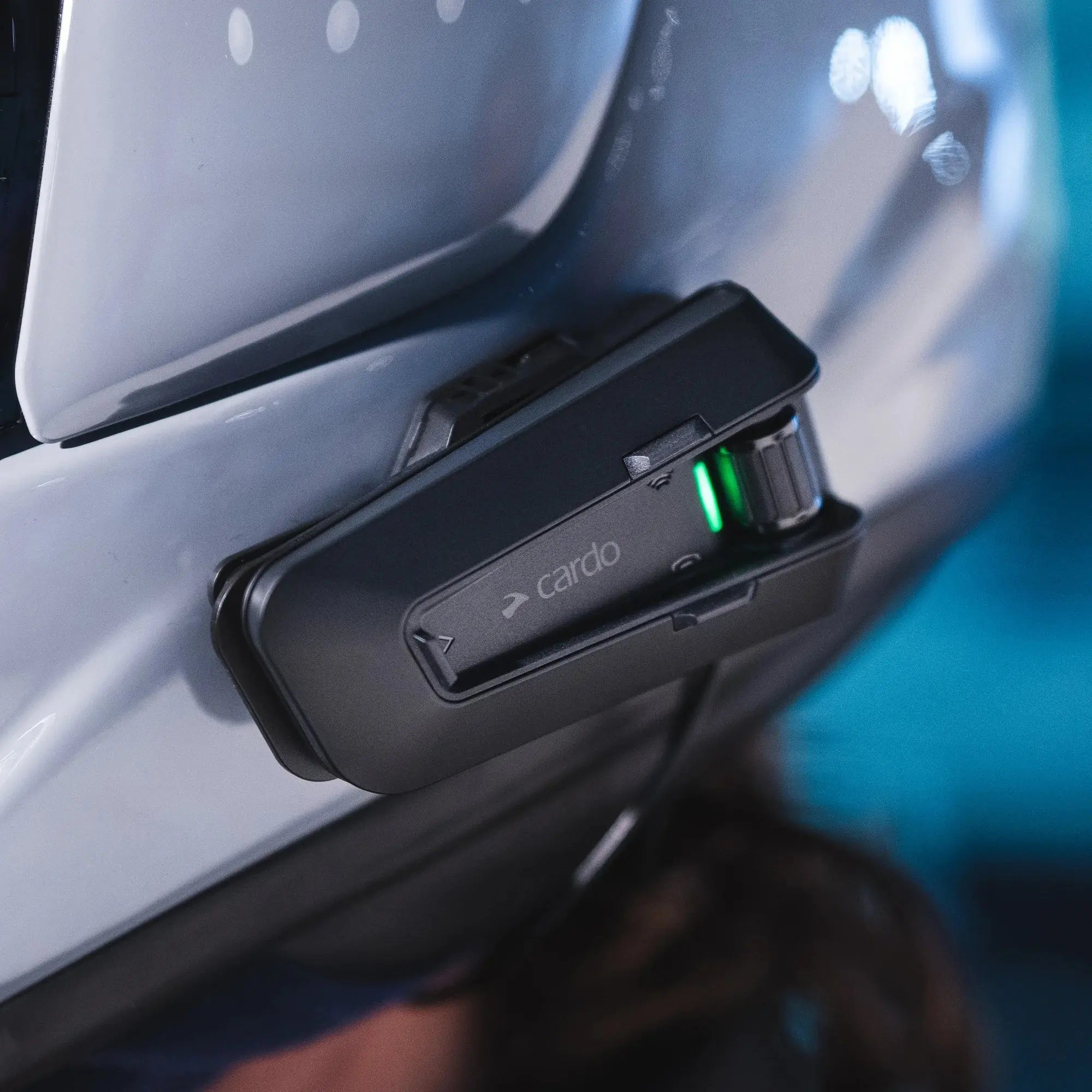 Cardo Packtalk Pro – Flaggschiff Mesh Intercom mit Sturzerkennung