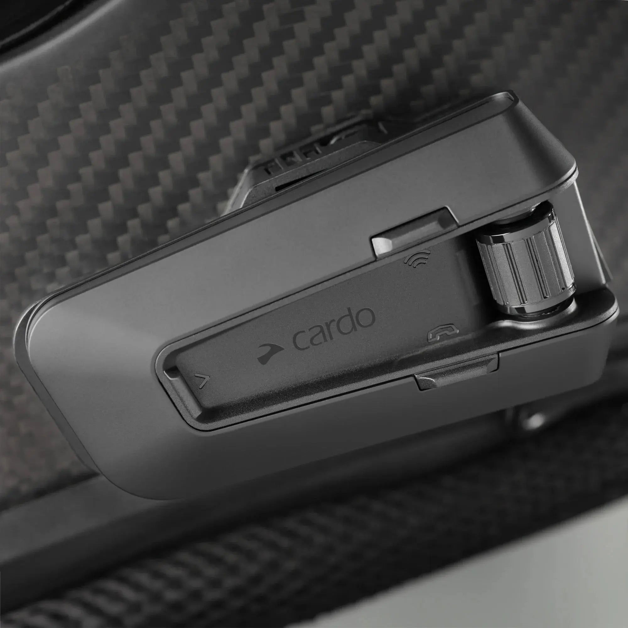 Cardo Packtalk Pro – Flaggschiff Mesh Intercom mit Sturzerkennung