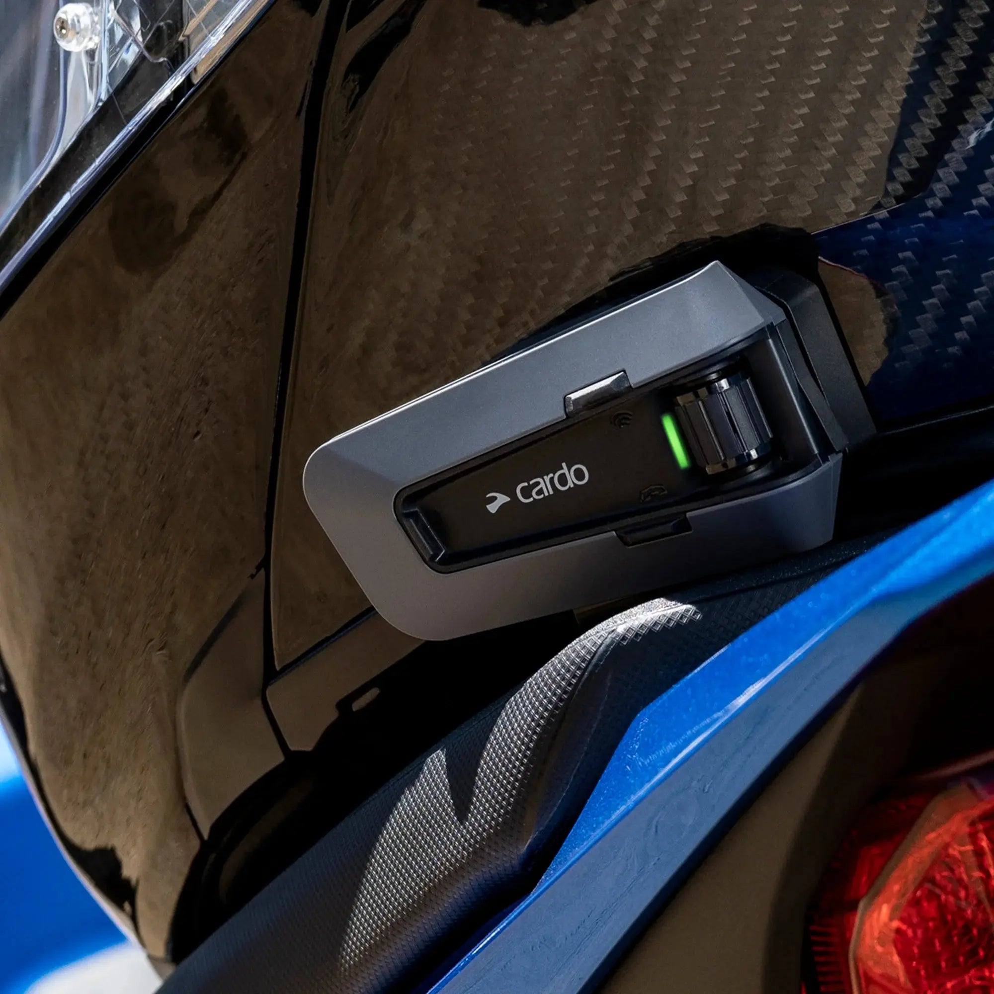 Cardo Packtalk Edge – Motorrad Mesh Intercom mit Air-Mount