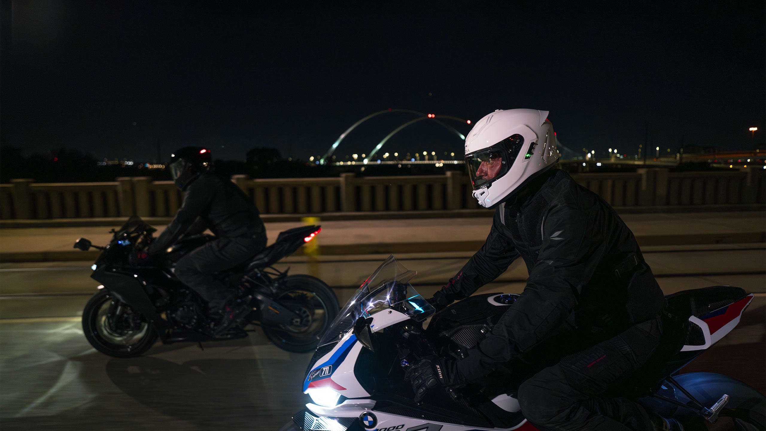 Sena Phantom Camera – Smart-Integralhelm mit integrierter Kamera, Mesh 3.0 & Wave Intercom
